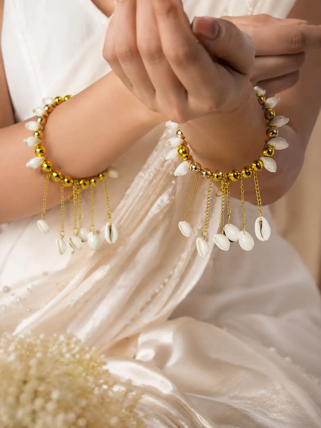 Ivory Bloom Shell Charm Bangles (Pack Of 12)
