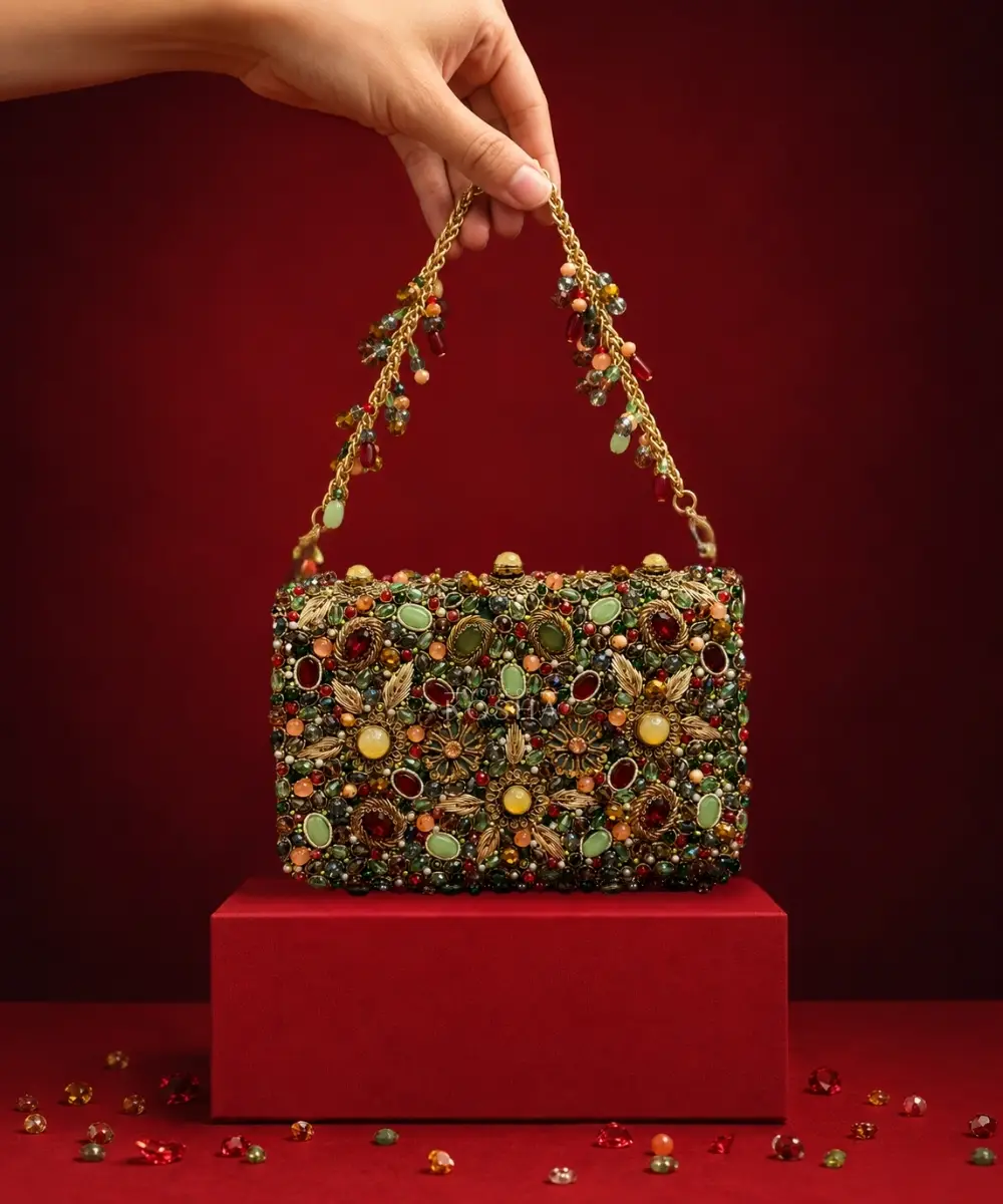Noorani Embellished Clutch