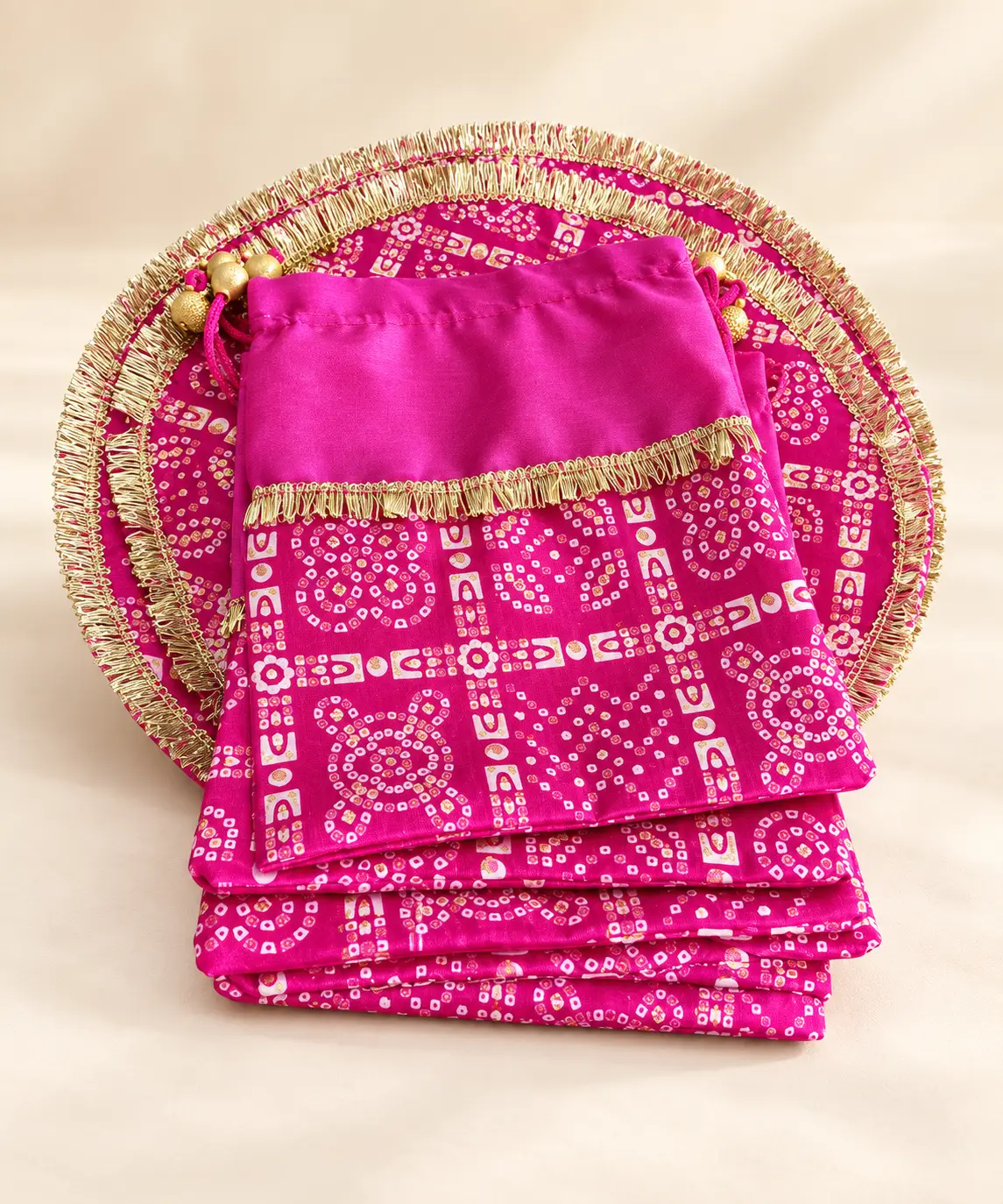 Traditional Gifting Set (Pack Of 10)