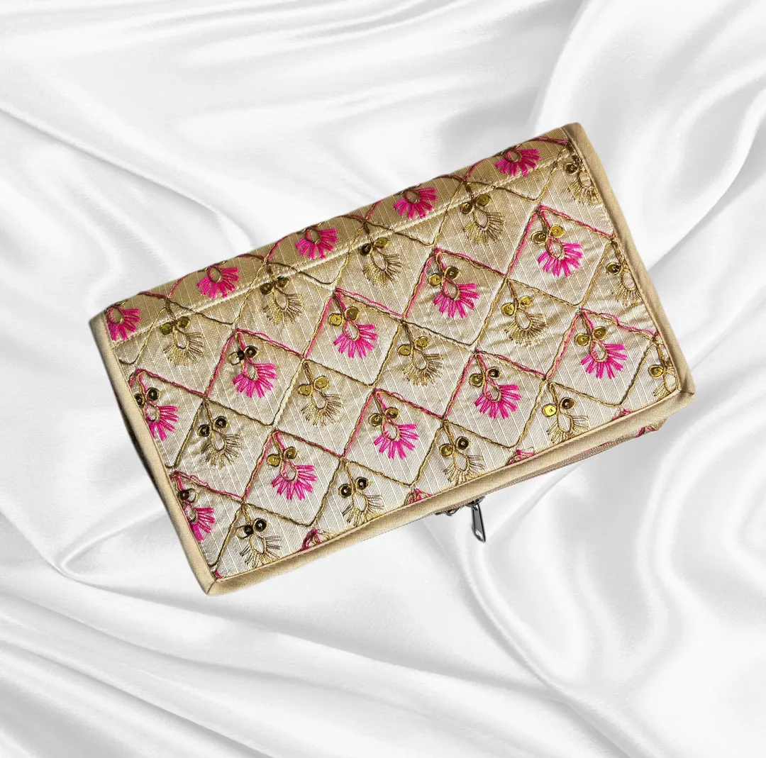Portable Travel Jewellery Holder