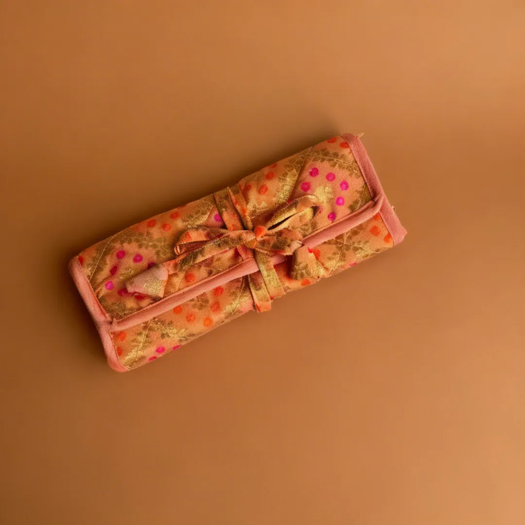 Petite Bow Jewellery Organiser