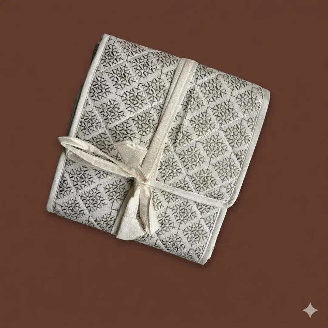 Stylish Blossom Bow Organiser