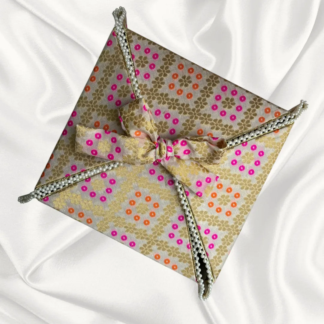 Foldable Banarasi Sweet Boxes((Set of 3))
