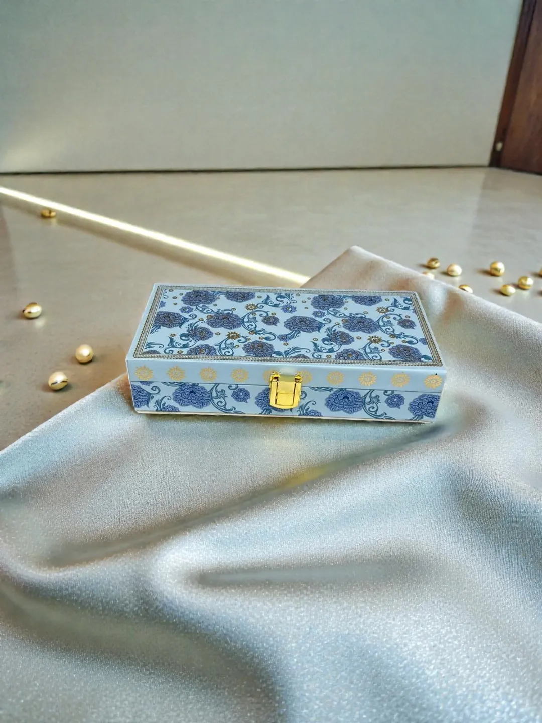 Blue Blooming Cash Box