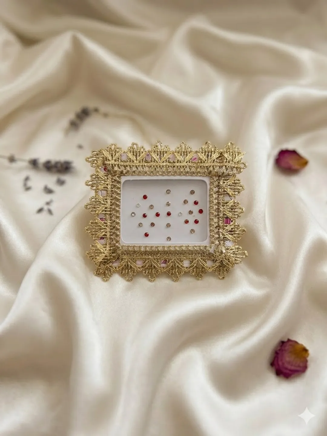 Gold Gota Patti Decorative Bindi Pack