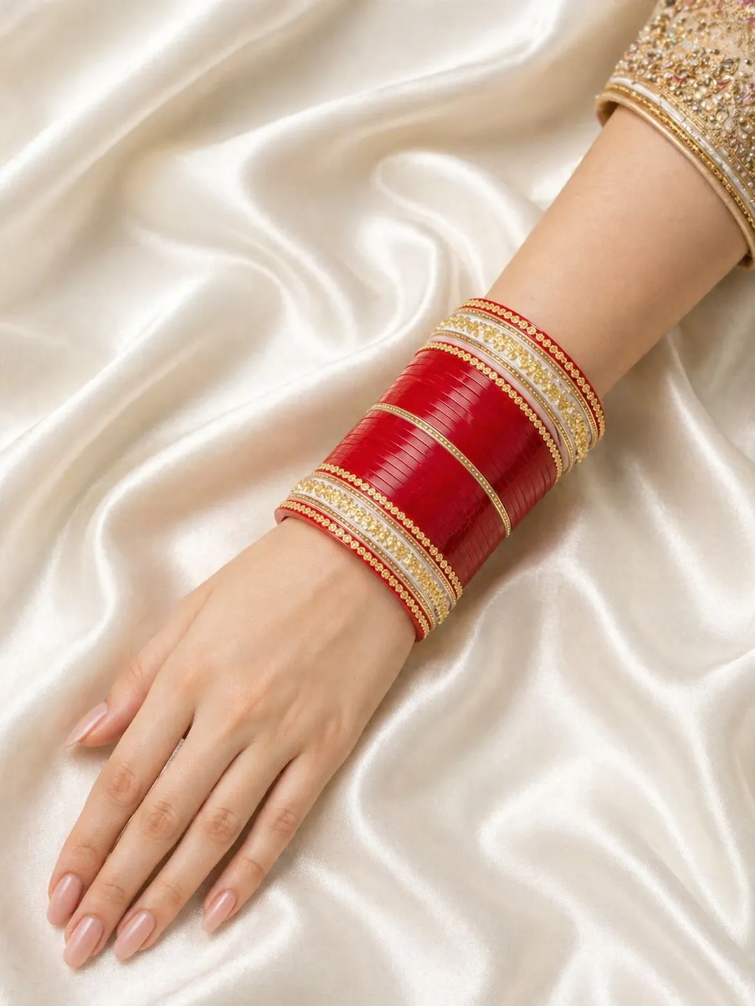 Golden Ivory Radiance Chooda
