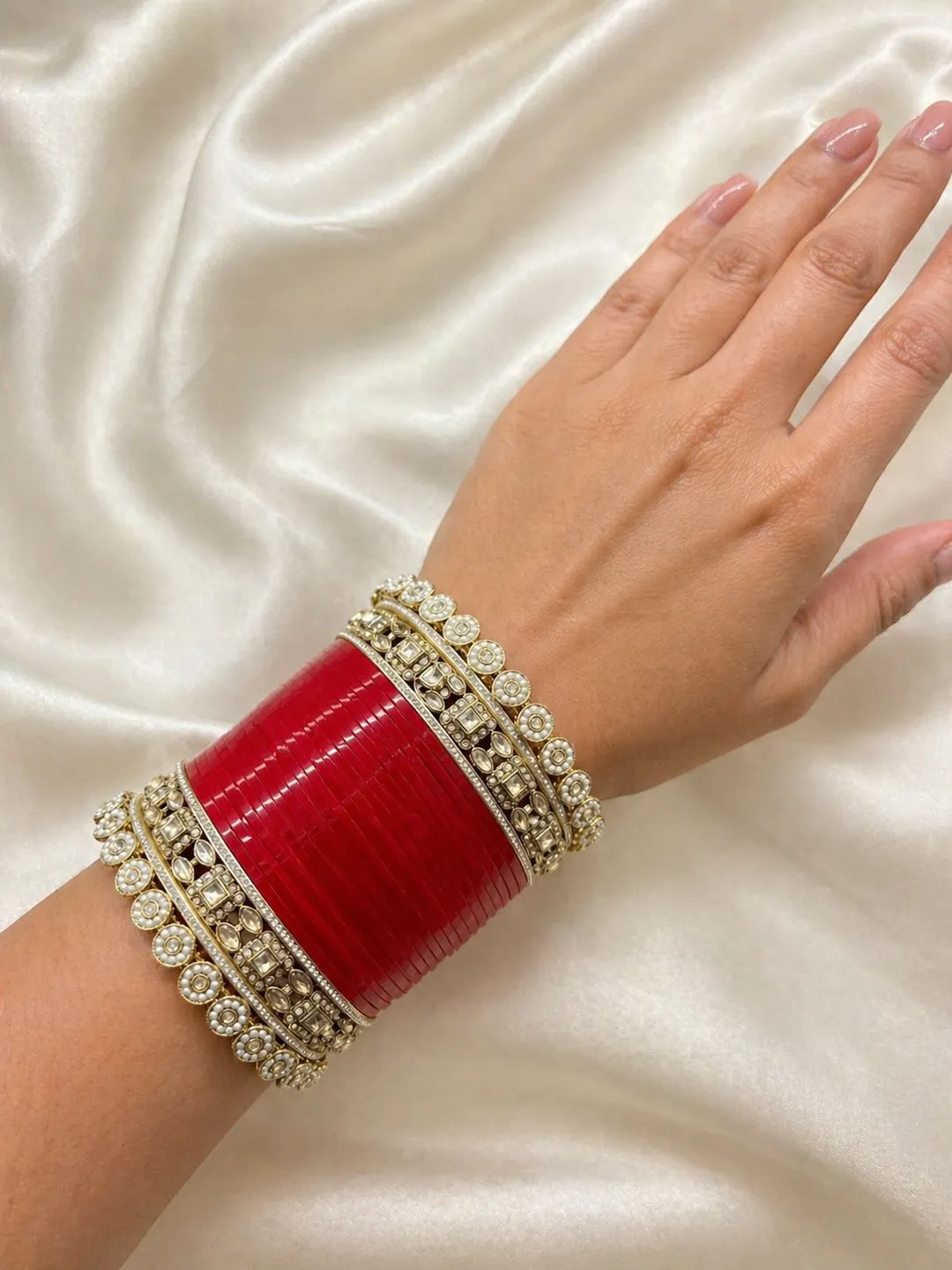 Blush Royale Pearl Kundan Chooda