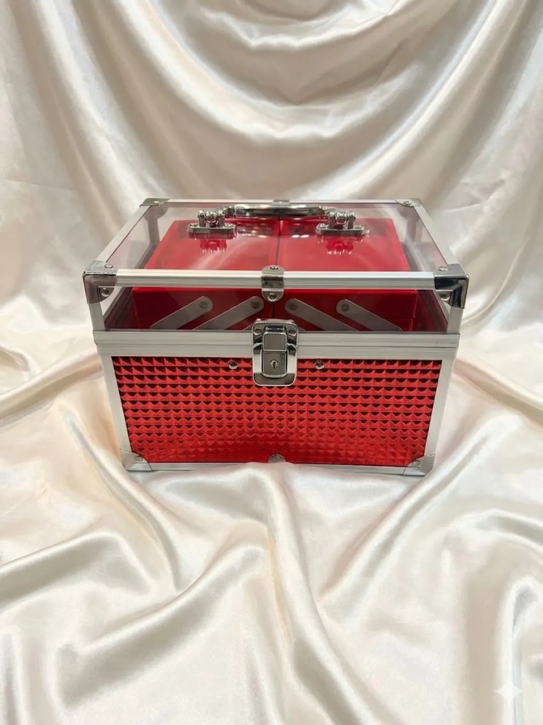 Sparkle Red Tiered Vanity Case