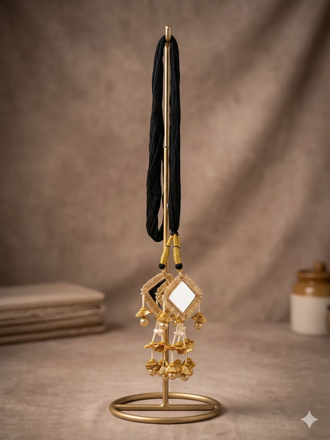 Royal Mirror Tassel Parandi