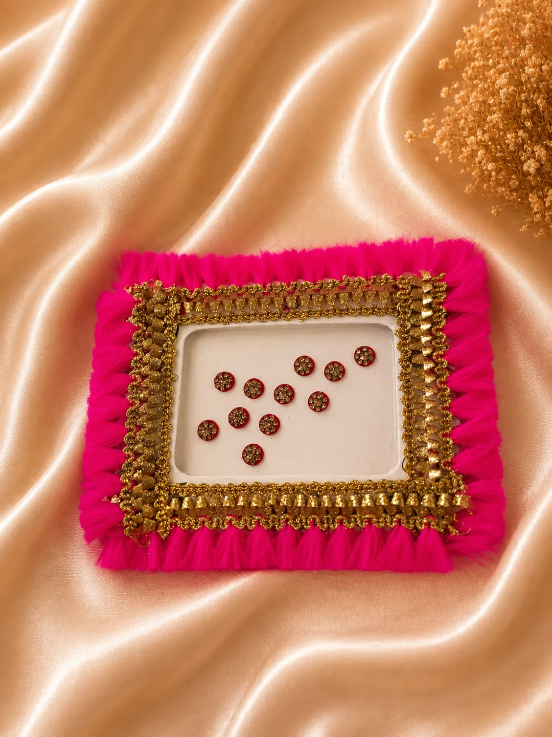 Leher Luxe Bindis