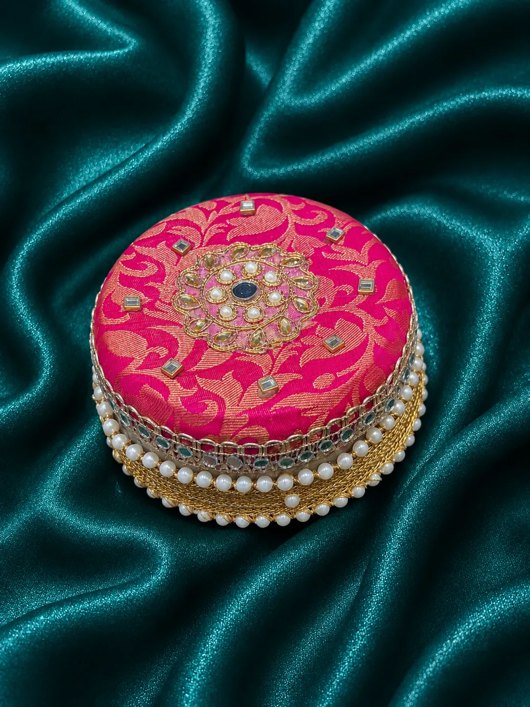 Gulposh Laddu Box