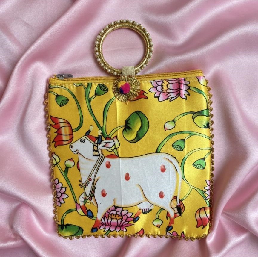 Yellow Cow Design Bangri