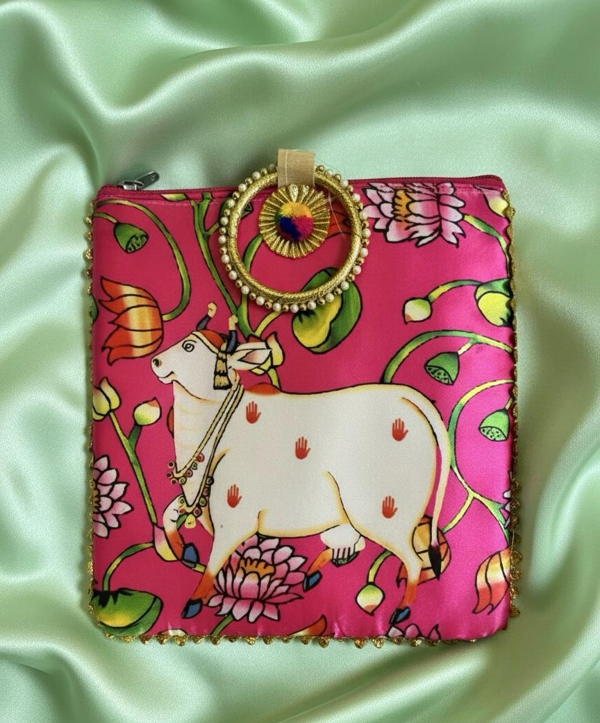 Pink Cow Design Bangri